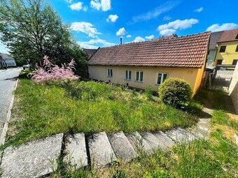 Rod. dům 2+1 UHERSKÝ BROD - ÚJEZDEC