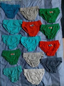 14ks chlapecké spodní prádlo  v. 128-140