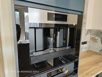 Vestavný kávovar De Dietrich DKD7400A