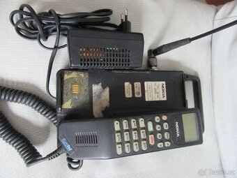 Starý mobil Nokia Typ HSN 5K. Funkčnost nezkoušena. Chybí ba - 1