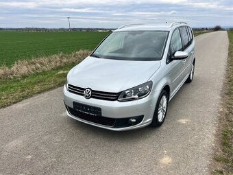 ►VW TOURAN 1.6 TDI 77KW CUP NAVI-KAMERA-TAŽNÉ-ASIST