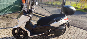Prodám X MAX 125 rok výroby 2014.