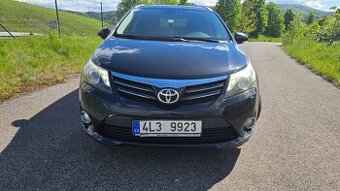 Toyota Avensis Combi 2.0 TDI nafta