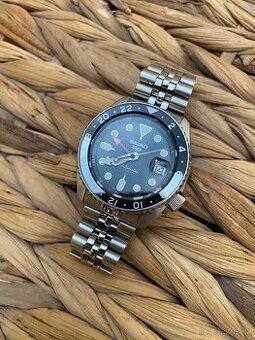 Seiko 5 GMT SSK001K1