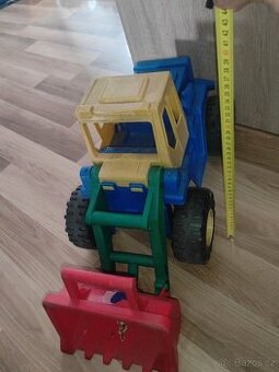 Traktor na pískoviště - 1