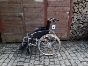 Invalidní vozík B+B