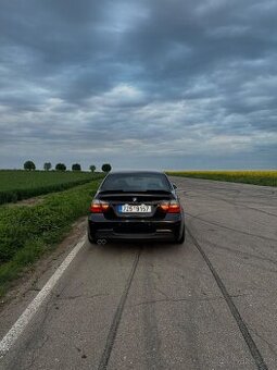 Originální bmw difuzor e90 m-packet