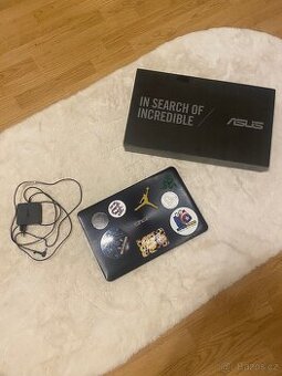 Asus Černo-Stříbrný X555L Notebook