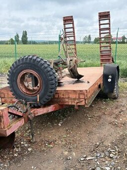Podvalník za traktor s SPZ