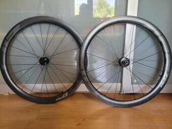 Zipp 303s – zapletená karbonová kola