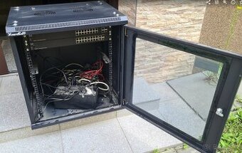 Datový rack 55 x 55 x 50 - 1