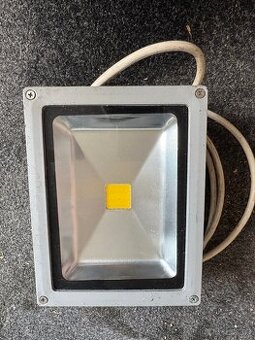 Led reflektor