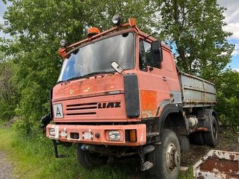 Liaz 4x4 samojizdný stroj