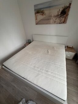 matrace s taštičkovými pružinami 180 x 200 cm