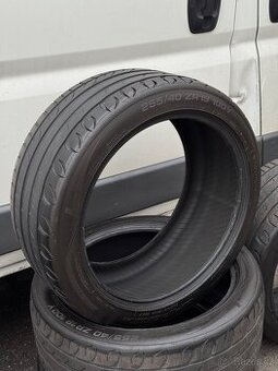 Letní pneumatiky 255/40 R19 - 1