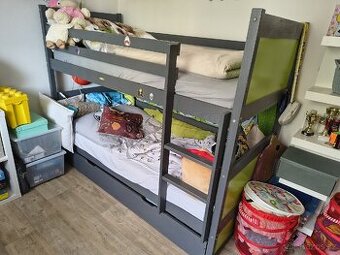 Detska postel, palanda + matrace a rosty