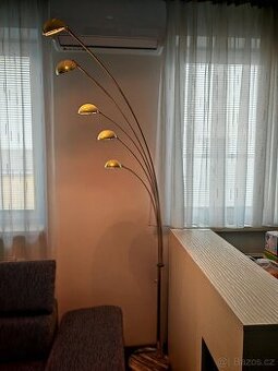 Stojací oblouková lampa, zlatá