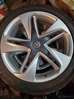 Letní pneu Opel BMW na origo 19" ALU diskách s TPMS