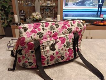 Taška pro pejska plus dva oblečky