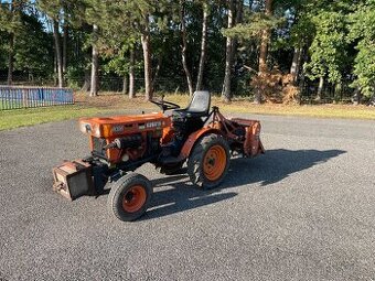 Malotraktor Kubota B5100 s originál kultivátorem