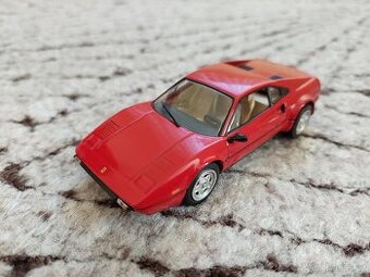 Ferrari 308 GTB 1:43 - IXO / Altaya