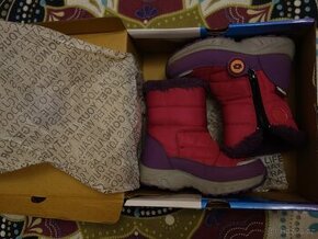 Dívčí zimní nepromokavé boty vel.27, zn. Lotto