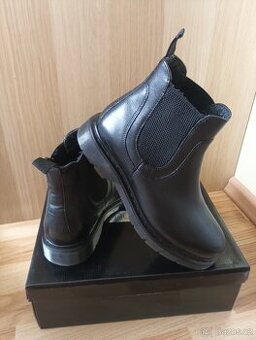 Nové dámské kožené boty vel. 38