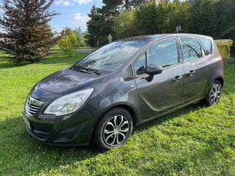Opel Meriva B, 1.4 T, 88kw, benzin, tažné, serviska