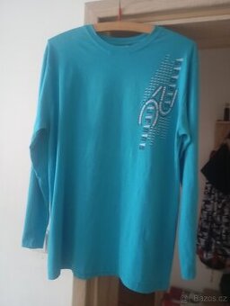 triko s dlouhý rukávem