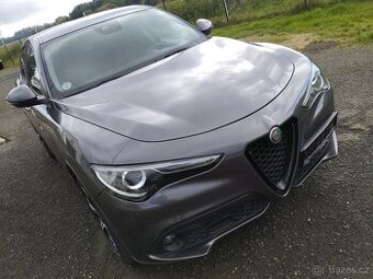 Alfa Romeo Stelvio Veloce 2.2 154kw Q4 FACELIFT NEPOJÍZDNÉ -