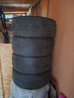 Zimní pneumatiky Pirelli Sottozero 235/45 R18