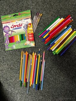 Barevné pastelky a fixy