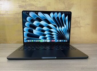 MacBook Air 13" 2022 M2 8GB 256GB Inkoustový - 1