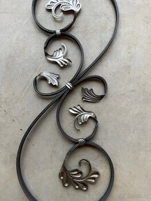 Kovářský ornament 800x300 mm, profil 16x8 mm, levý