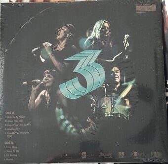 LP DESKA Three Hundred Thirty Three Live