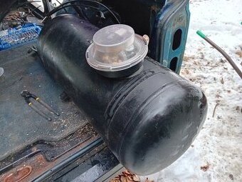 Prodám 50L Lpg nádrž , plná