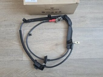 NOVÁ Kabeláž k baterii na + pól Superb 1 Passat B5