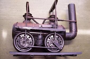 KOVOVÝ MODEL PARNÍ LOKOMOTIVY