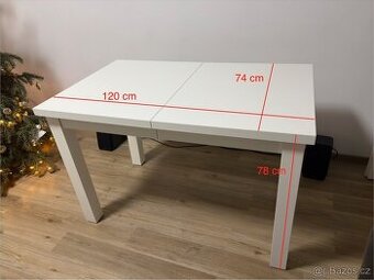 Jídelní stůl rozkládací