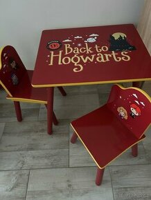 Detsky stolecek se zidlemi Harry Potter
