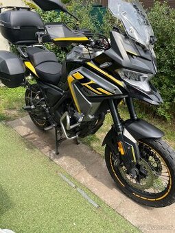 Voge 650 DSX - 1.maj. vše výhřev. laďák homolog., TOP