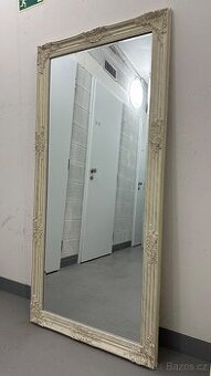 Velké zrcadlos krásným dřevěným rámem 155x73 cm
