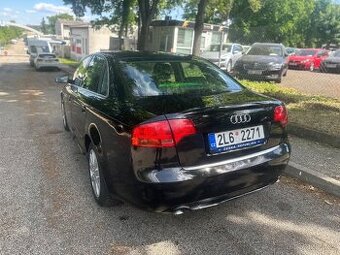 Audi a4 2.0l TDi 103 kw manuál 6kvalt Quattro