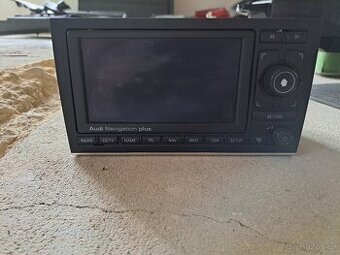 Audi RNSE radio