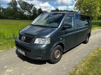 Volkswagen Caravelle 2.5TDi 96kW, 7.míst, Klima, Tažné