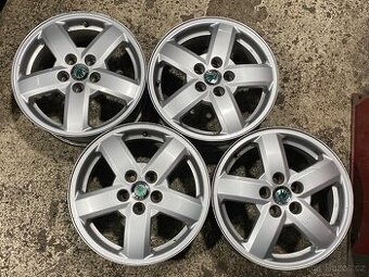 ALU disky 6Jx15 ET38 5x100 Octavia Fabia Roomster Golf Rapid