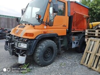Mercedes Unimog U300 sypač - 1