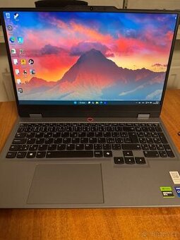 Herní notebook Lenovo LOQ 15IRX9 (83DV00R0CK)