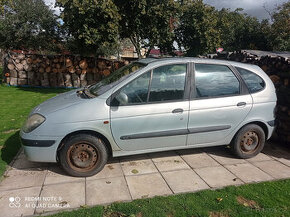Renault Scénic 1.9 Dti 72 kW - 1