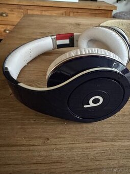 Beats Studio Over-Ear Headphones Special France